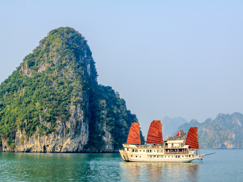 Vietnam Luxury Tour 12 Days