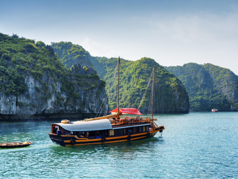 Ha Long Bay – 1 Day Cruise