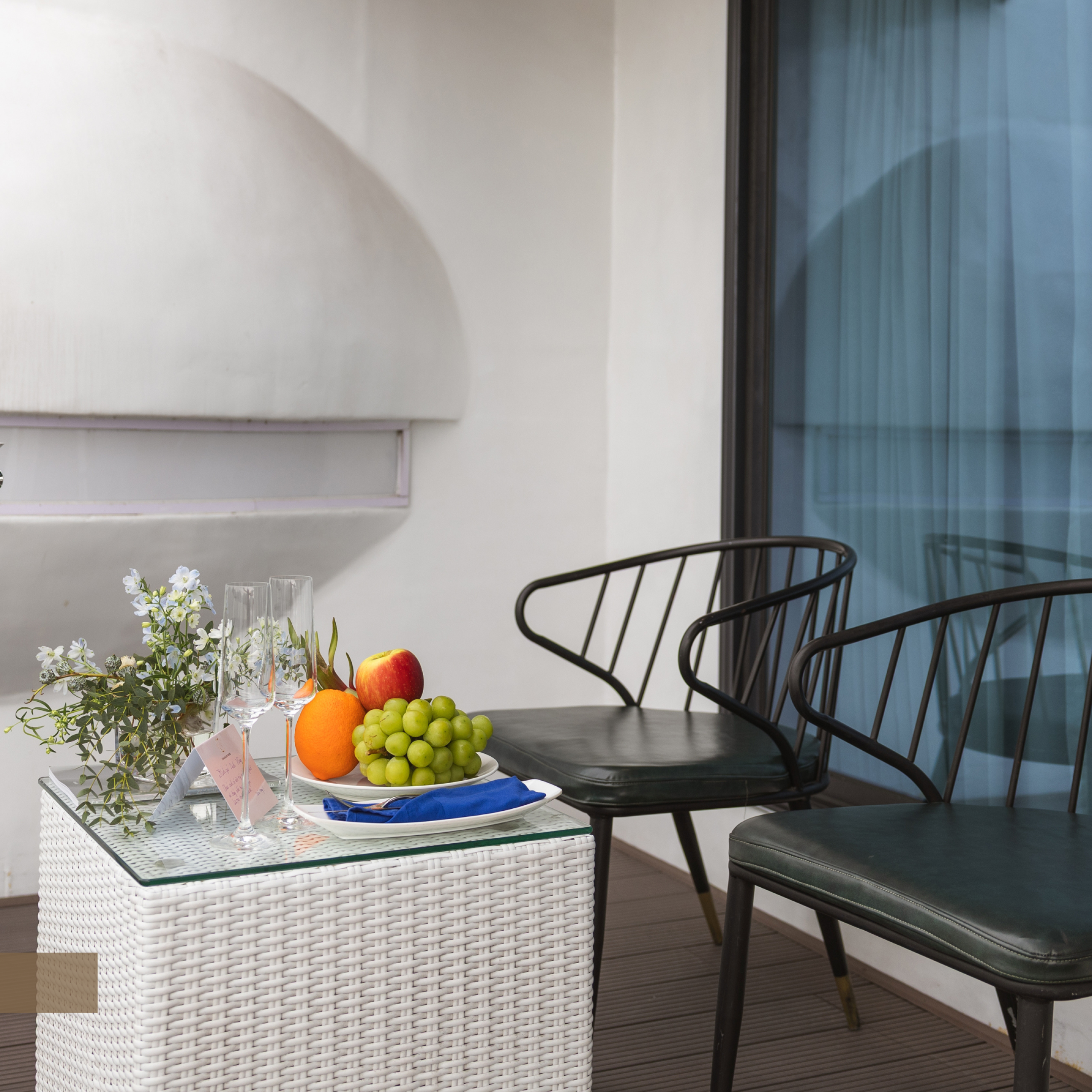 Ha Long Bay Luxury Day Cruise – Luna Ha Long