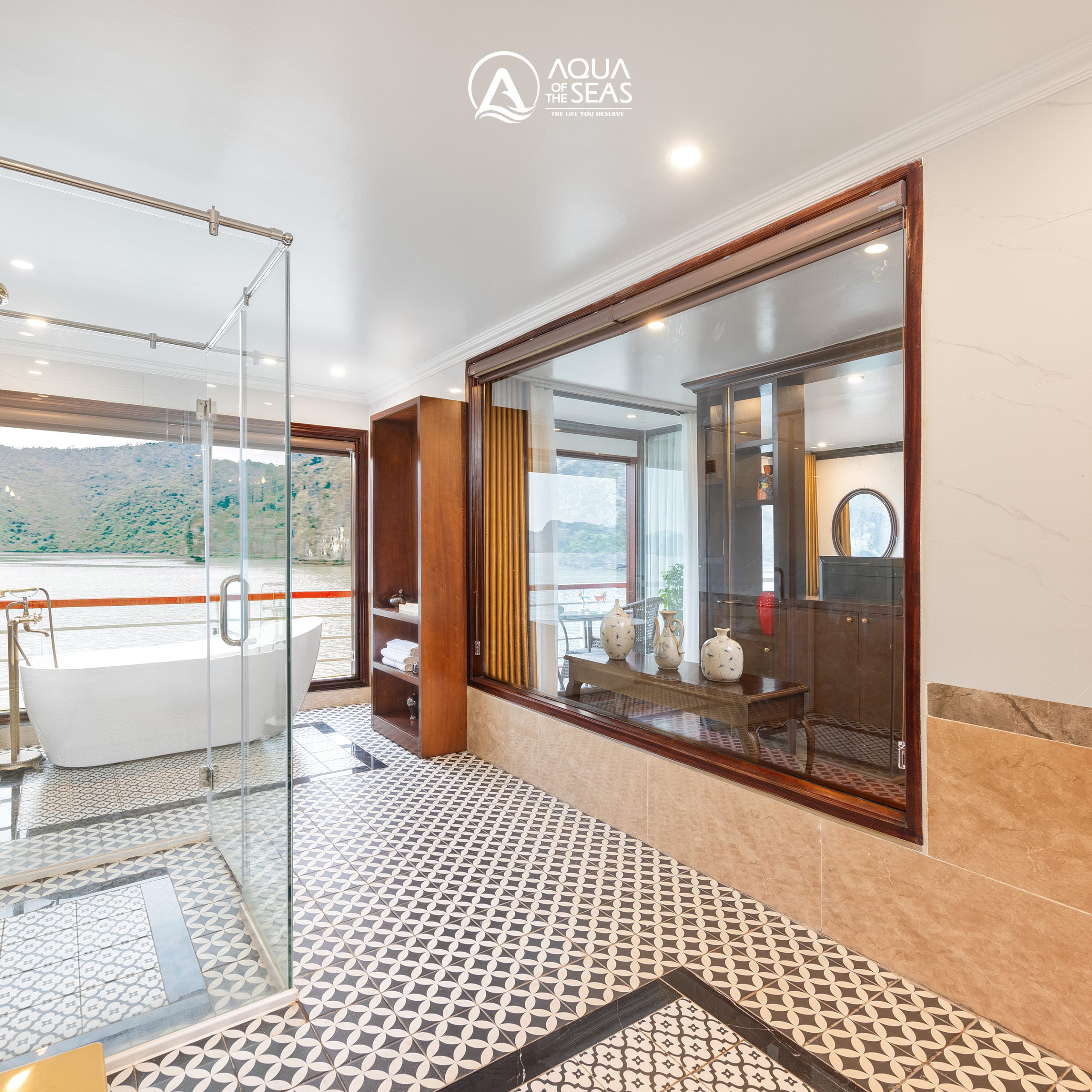 Ha Long Bay Overnight Cruise – Aqua of the Seas