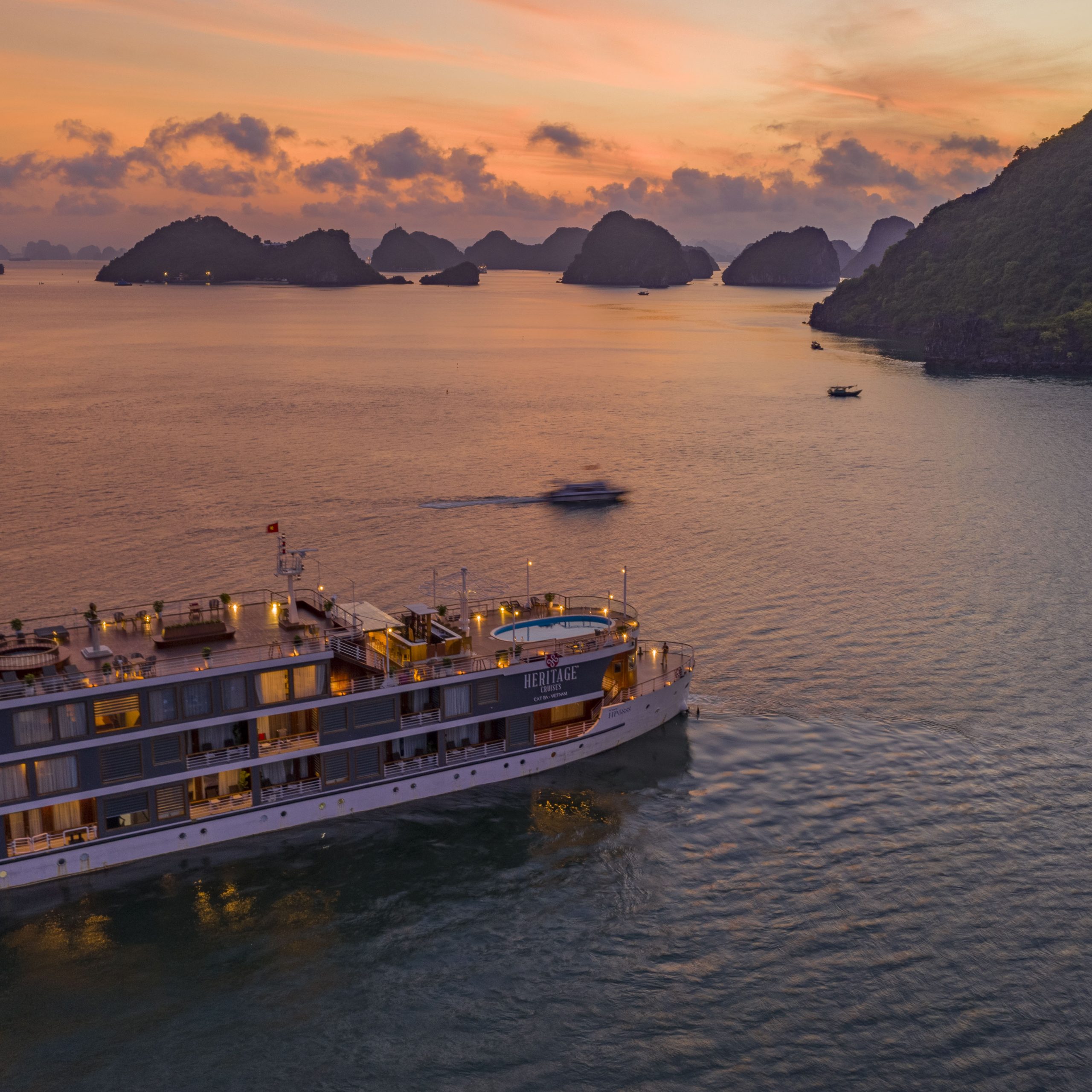 Lan Ha Bay 2 Days 1 Night Cruise – Heritage Cruises