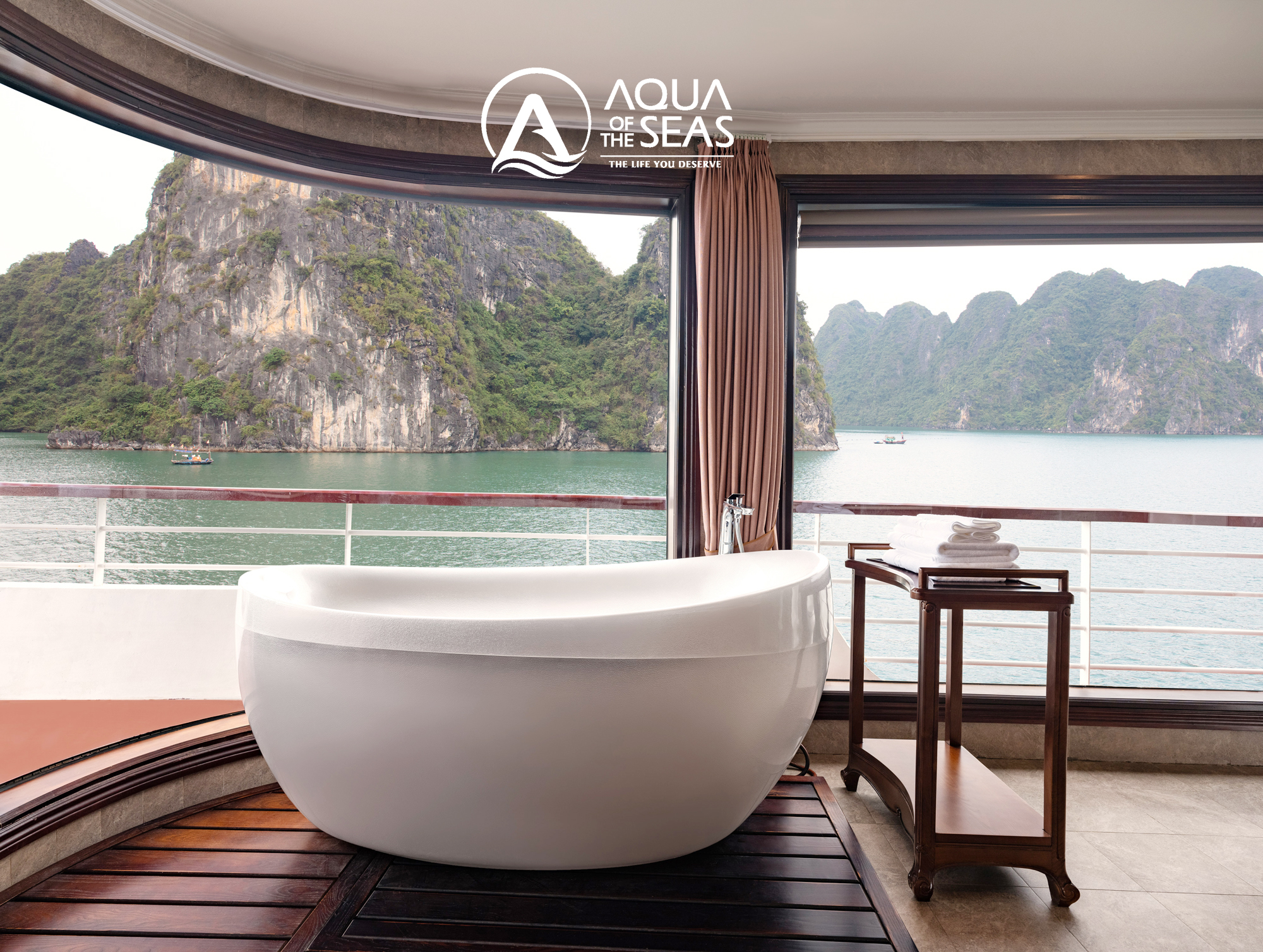 Ha Long Bay Overnight Cruise – Aqua of the Seas