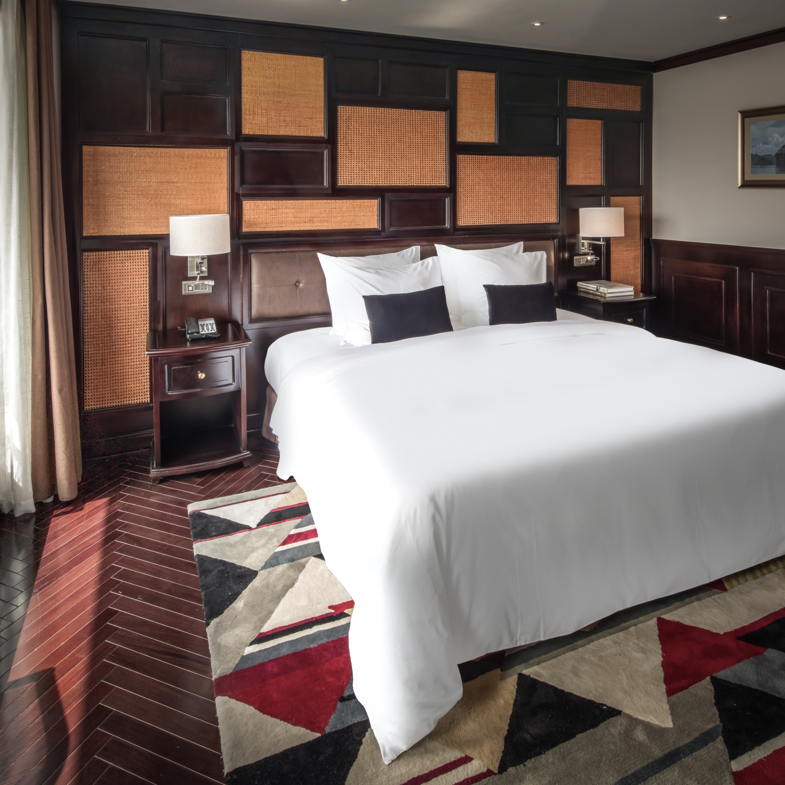 Ambassador Cruise Ha Long Bay – Luxury 2 Days 1 Night Cruise