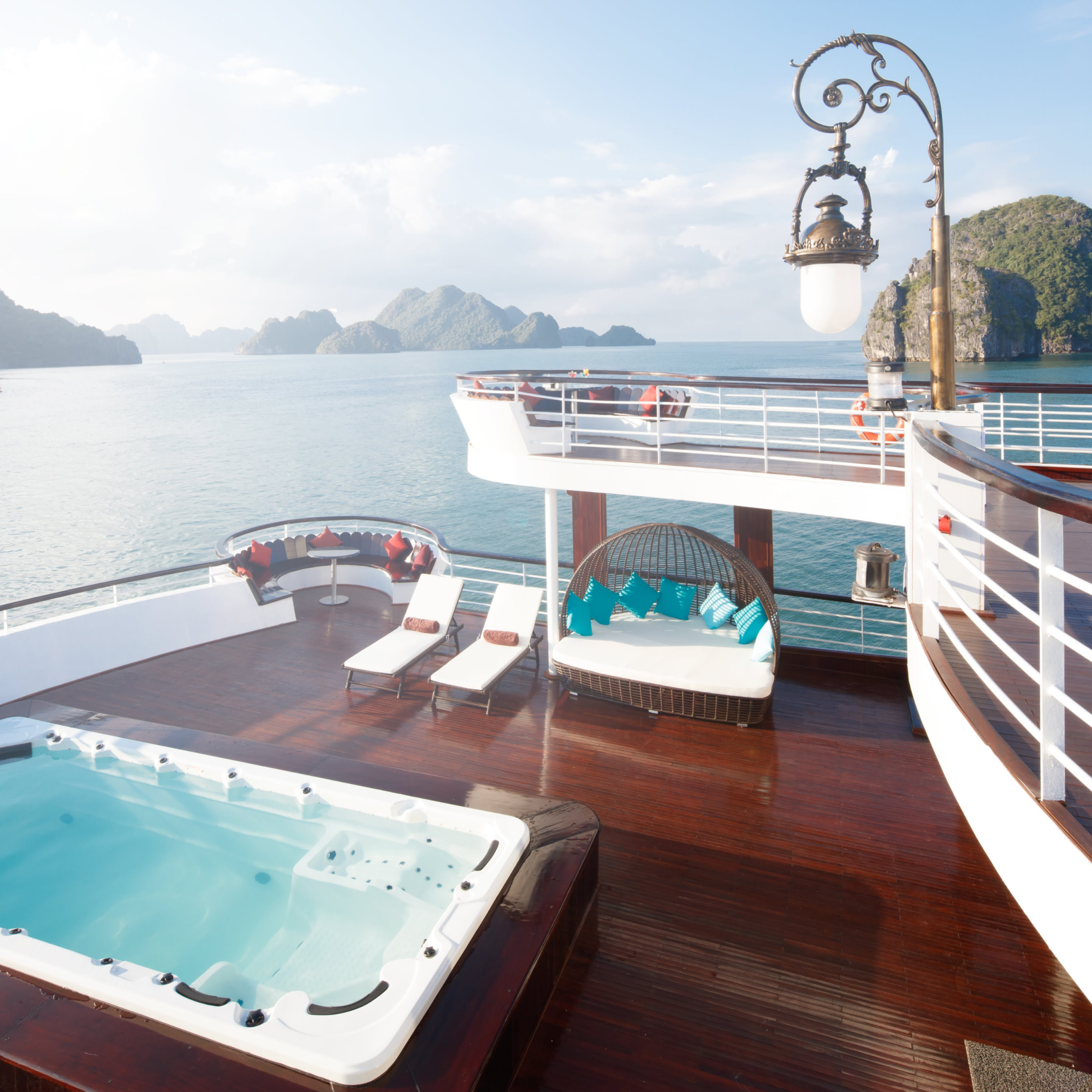 Ambassador Cruise Ha Long Bay – Luxury 2 Days 1 Night Cruise