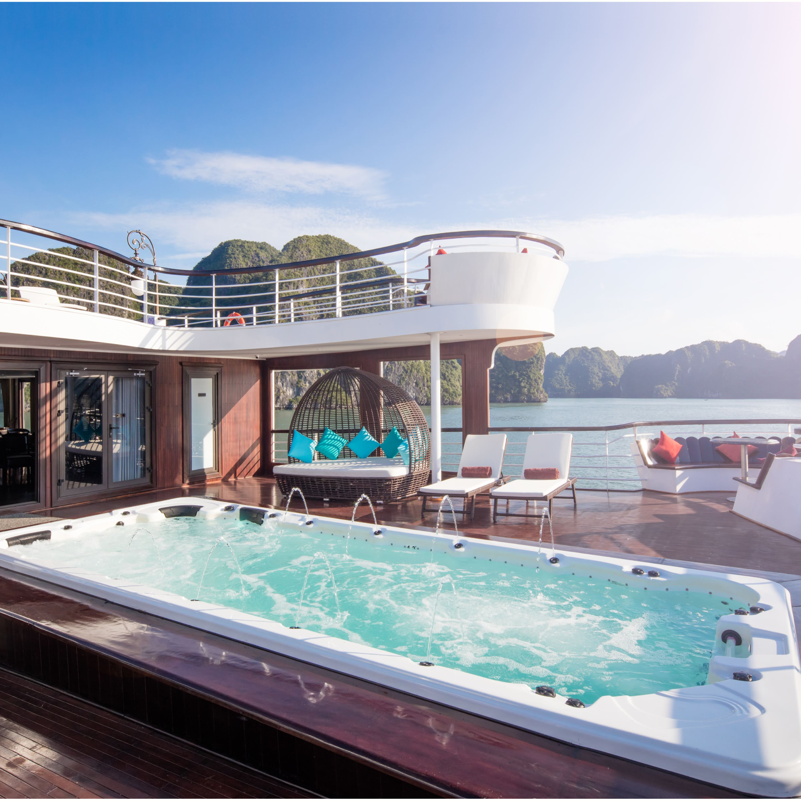 Ambassador Cruise Ha Long Bay – Luxury 2 Days 1 Night Cruise