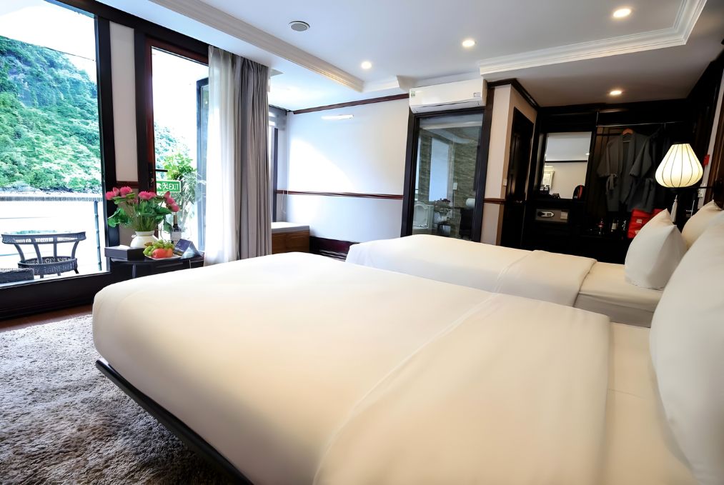 Verdure Lotus Classic Cruise – Lan Ha Bay 2 Days 1 Night