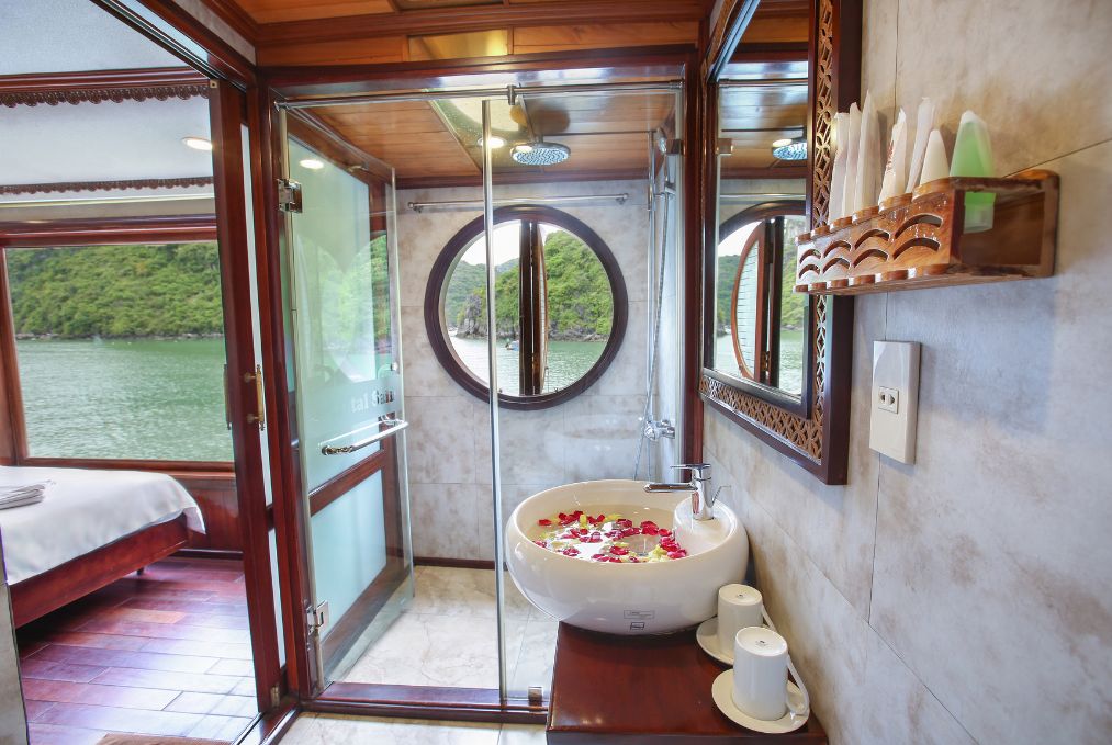 Oriental Sails – Ha Long Bay 2 Days 1 Night Wooden Cruise