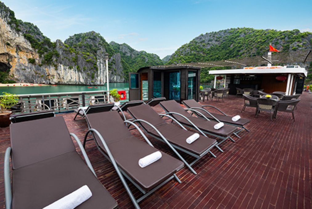 La Pandora Cruise – Ha Long Bay Cruise 2 Days 1 Night