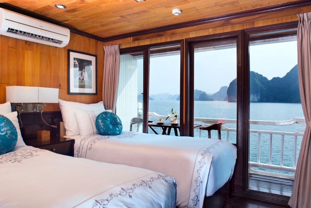 Hera Classic Boutique Cruise – Ha Long Bay 2 Days 1 Night