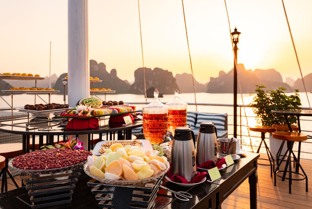 Amethyst Cruise – Ha Long 5-Star Day Cruise