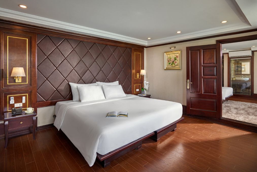 Verdure Lotus Classic Cruise – Lan Ha Bay 2 Days 1 Night