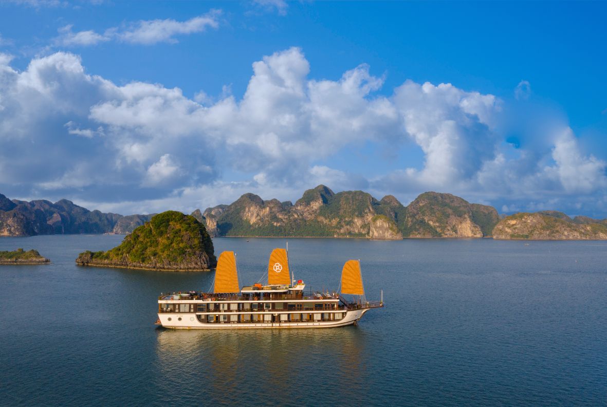 Peony Cruise – 2 Days 1 Night Lan Ha Bay & Cat Ba Island