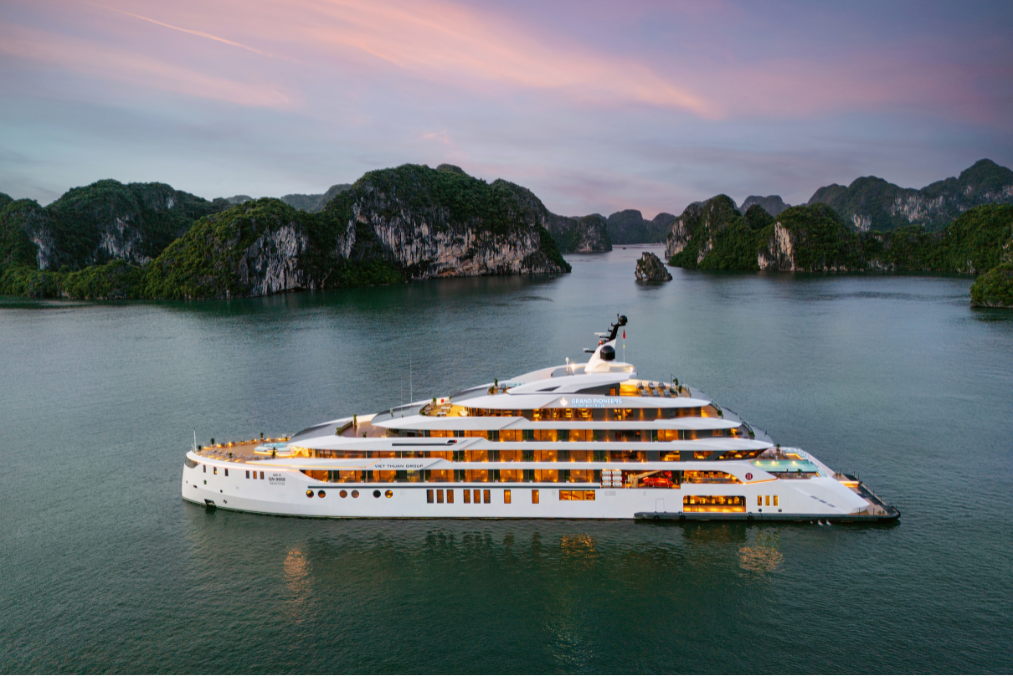 Ha Long Bay Luxury Cruise – Grand Pioneers 2 Days 1 Night