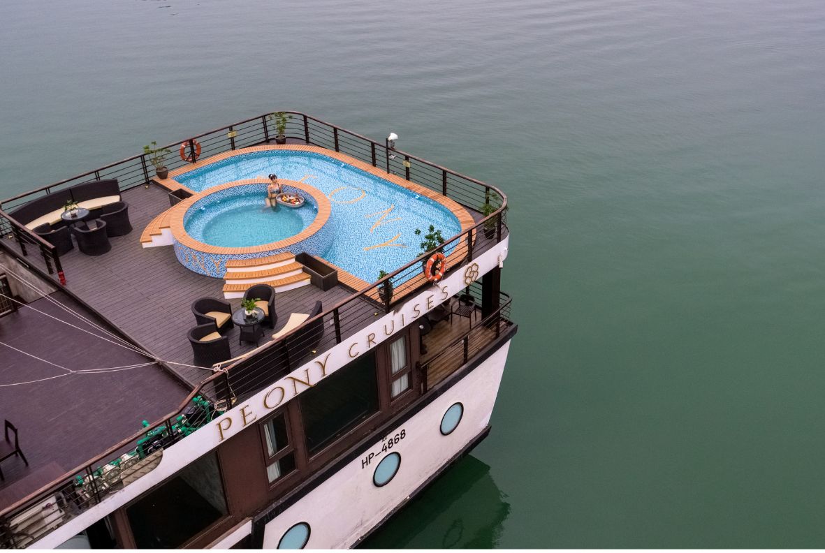 Peony Cruise – 2 Days 1 Night Lan Ha Bay & Cat Ba Island