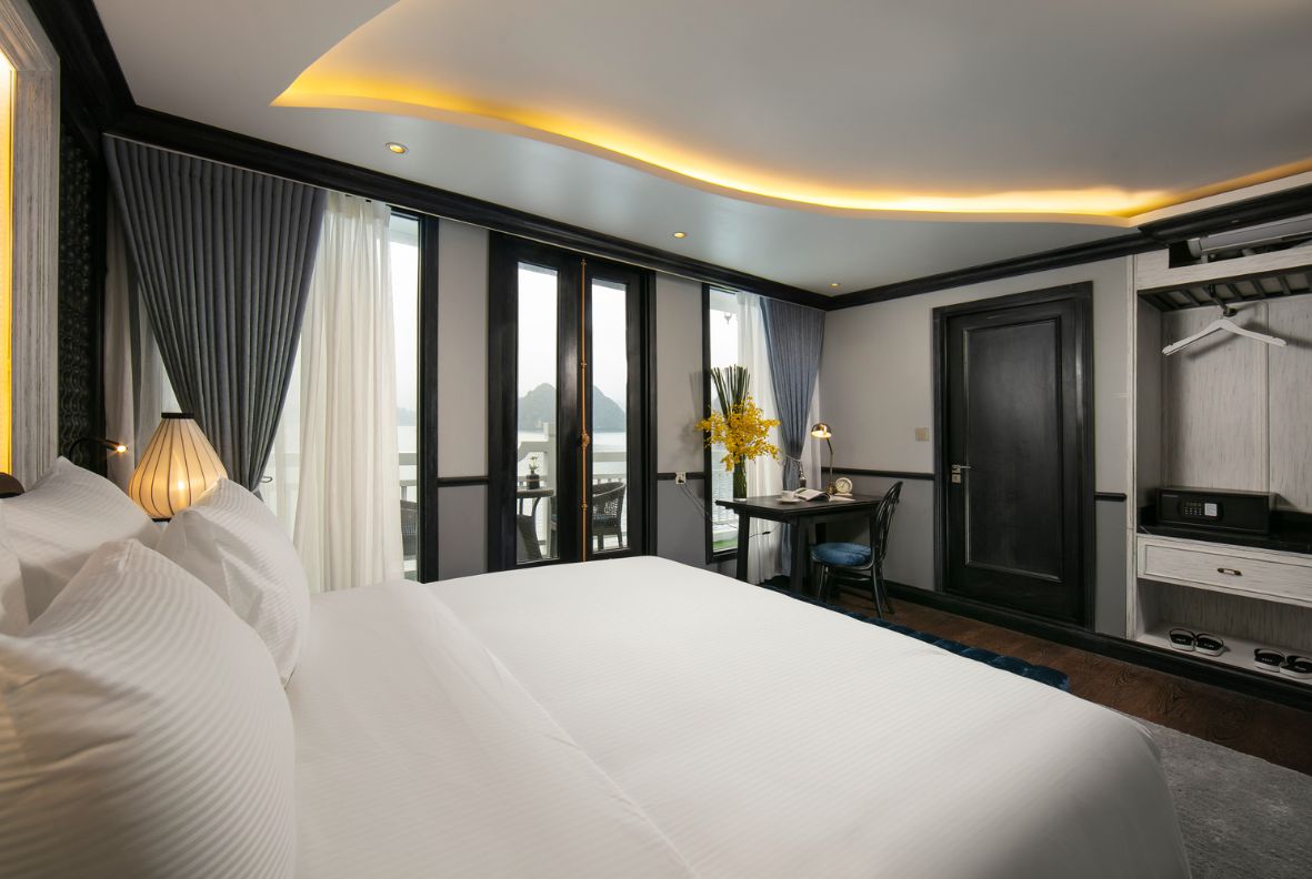 Le Journey Luxury Cruise – Lan Ha Bay & Cat Ba Island 3 Days 2 Nights