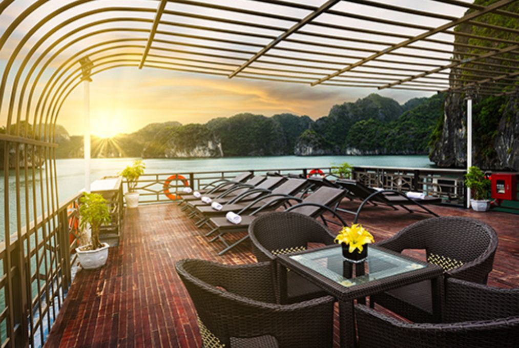 La Pandora Cruise – Ha Long Bay Cruise 2 Days 1 Night