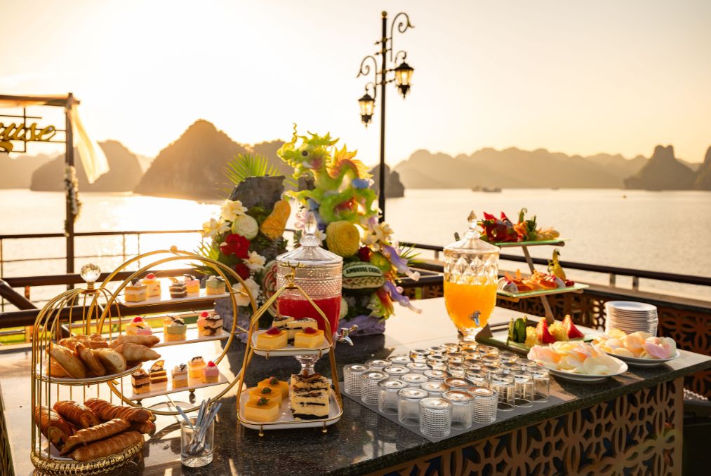 Ambrose Cruise – Ha Long Bay Day Cruise 5 Star