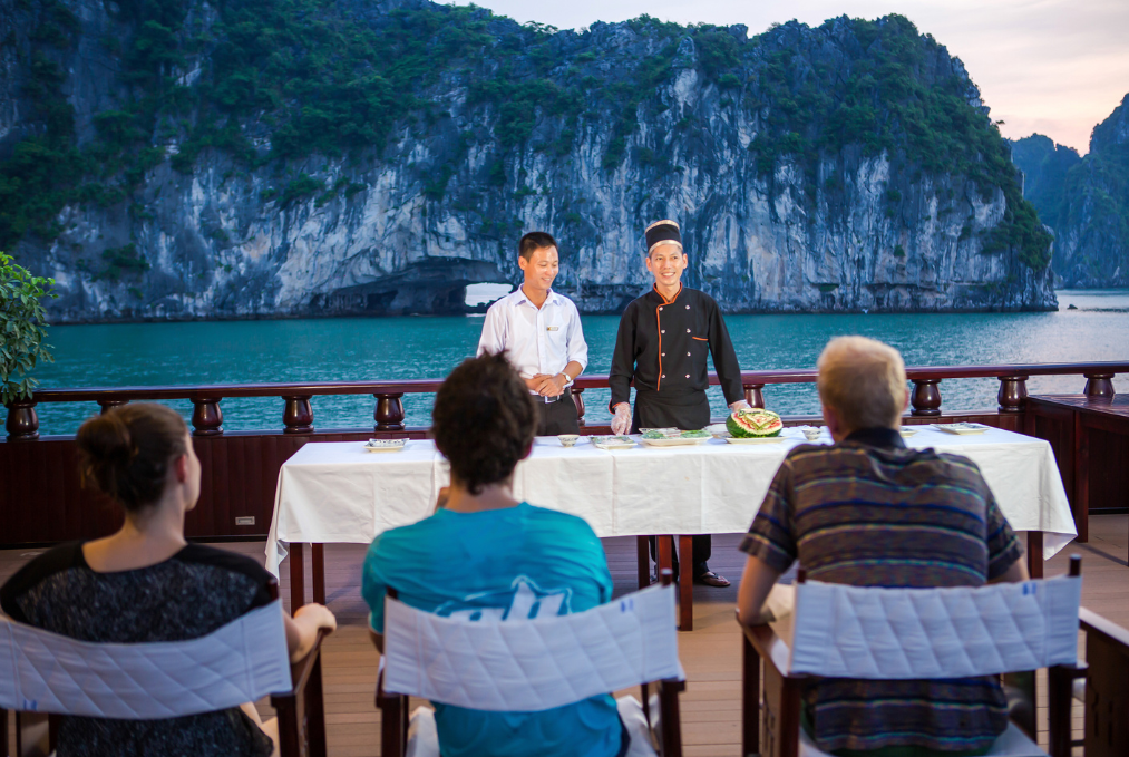 Bai Tu Long Bay Luxury Cruise – Dragon Legend 2 Days 1 Night