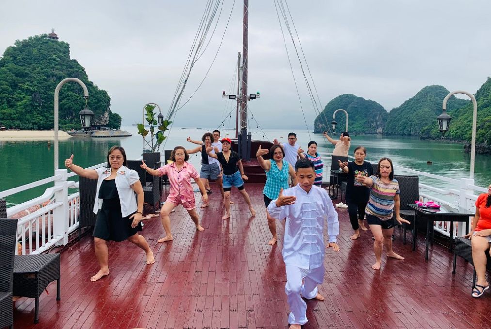 Ha Long Bay 2 Days 1 Night Cruise – Le Journey Premium