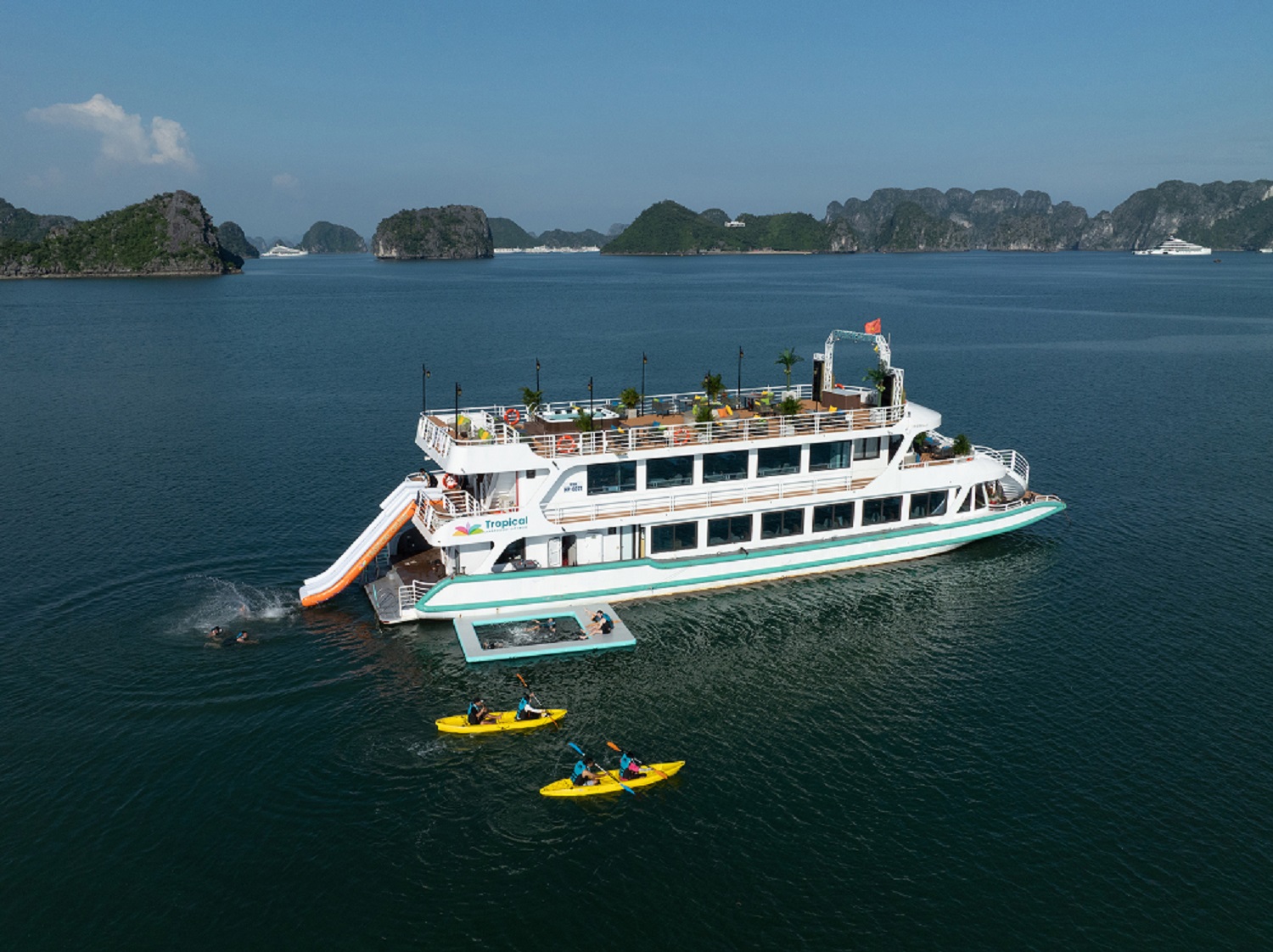 Lan Ha Bay Day Cruise – Tropical Cruise