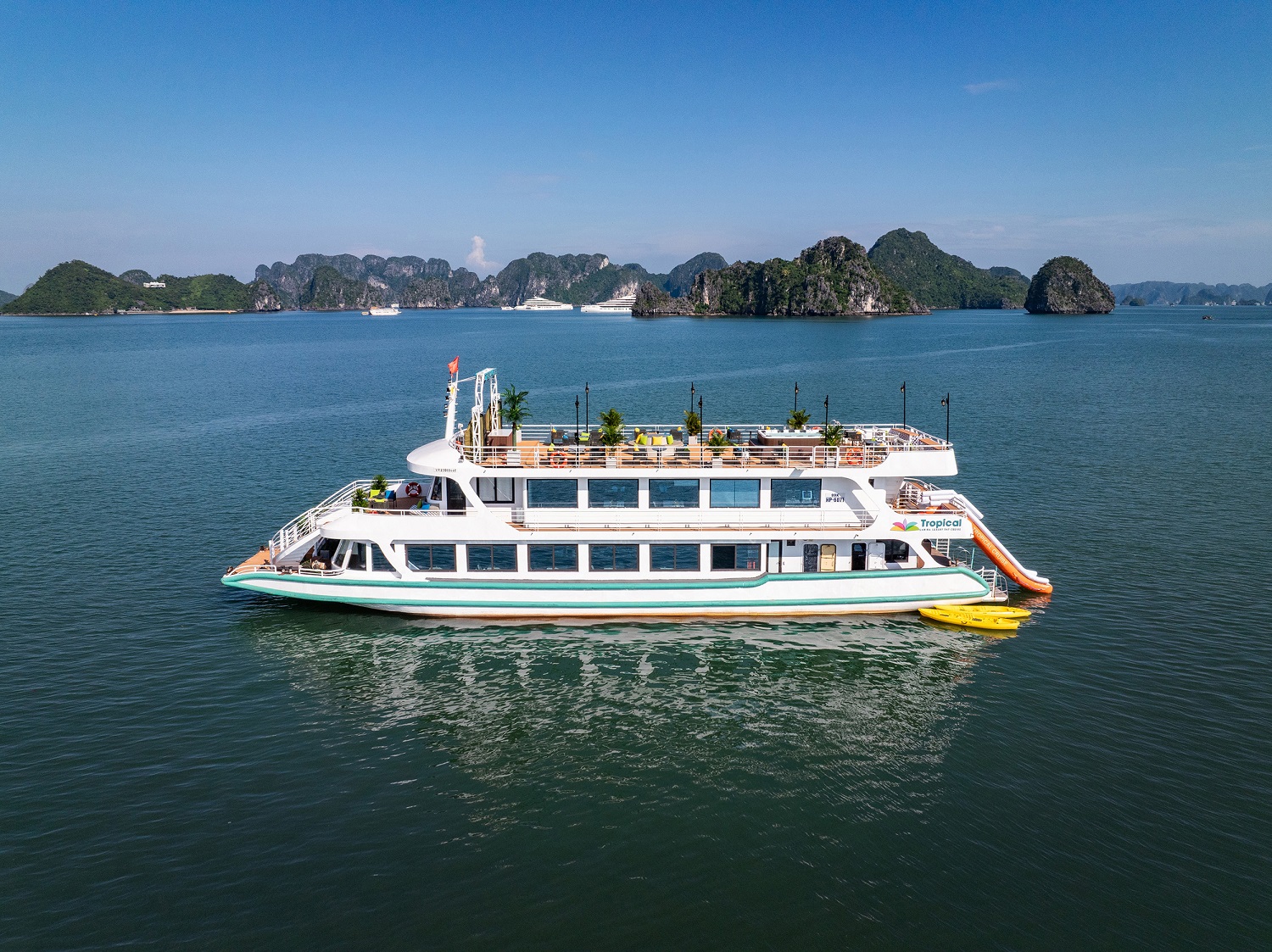 Lan Ha Bay Day Cruise – Tropical Cruise